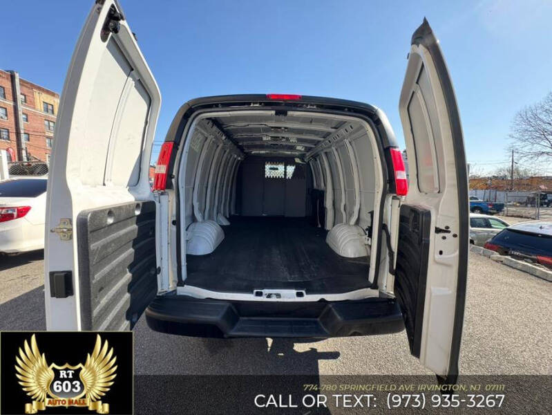 2023 GMC Savana 2500