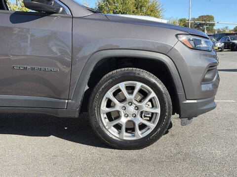 2024 Jeep Compass Latitude Lux