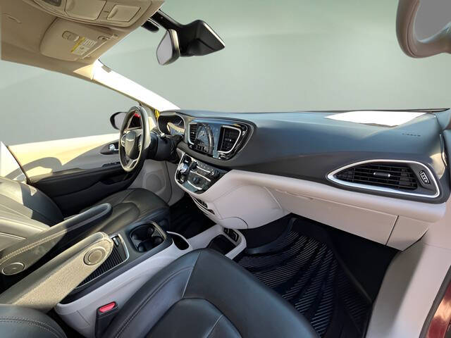 2020 Chrysler Pacifica Touring L Plus