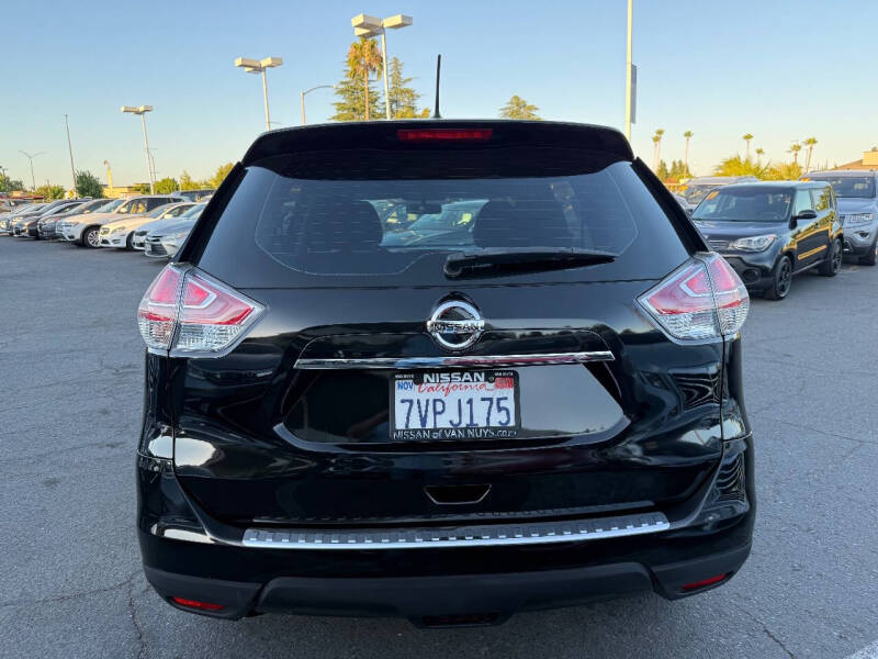 2016 Nissan Rogue S
