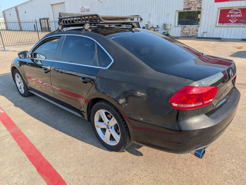 2013 Volkswagen Passat SE