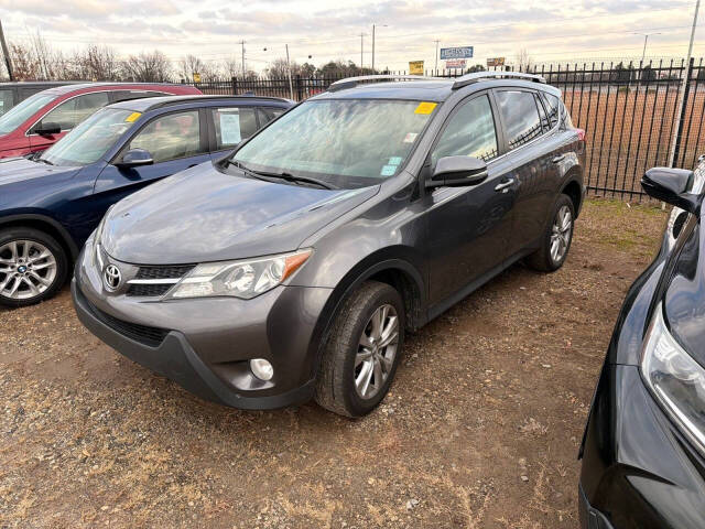 2015 Toyota RAV4 Limited's photo
