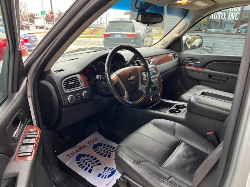 2011 Chevrolet Suburban LT
