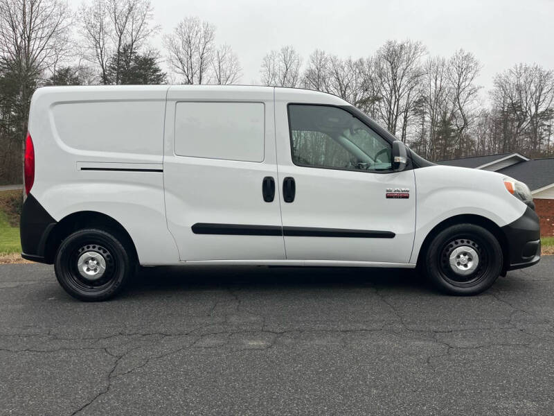 2017 RAM Promaster City Tradesman photo 4