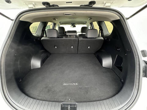 2021 Hyundai Santa Fe SE