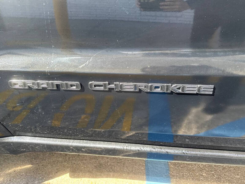 2020 Jeep Grand Cherokee Laredo