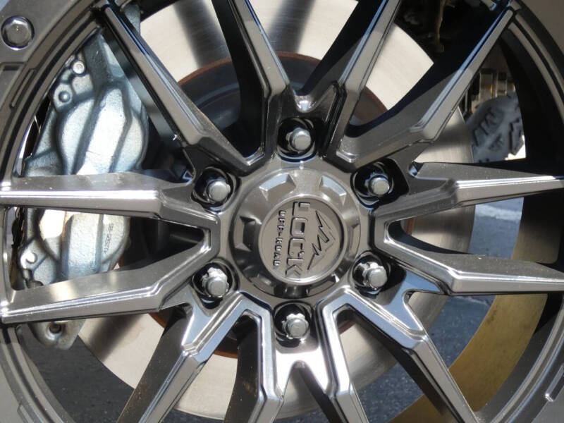 2024 Toyota Tundra Platinum HV