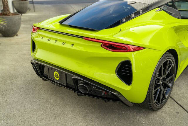 2025 Lotus Emira 10