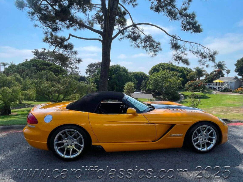 2003 Dodge Viper SRT-10
