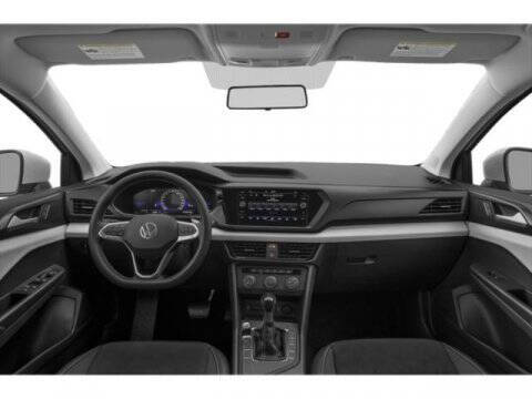 2024 Volkswagen Taos SE 4Motion