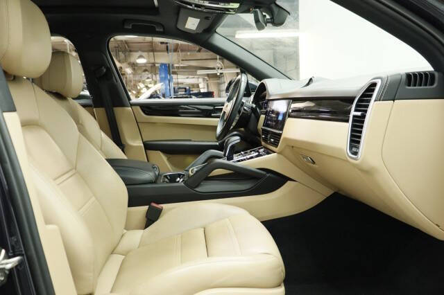 2019 Porsche Cayenne S