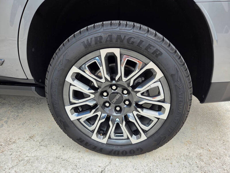 2023 GMC Yukon Denali Ultimate