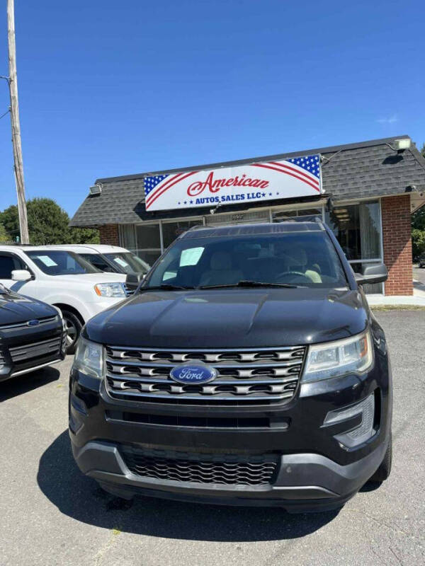 2017 Ford Explorer Base's photo