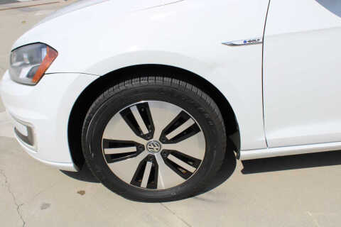 2016 Volkswagen e-Golf SE