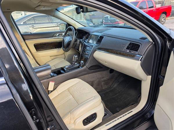 2014 Lincoln MKS