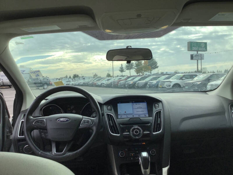 2017 Ford Focus Titanium