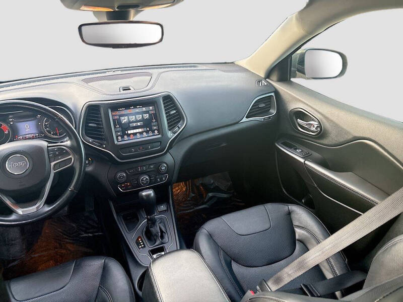 2021 Jeep Cherokee Latitude Lux