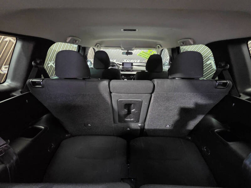 2022 Mitsubishi Outlander ES