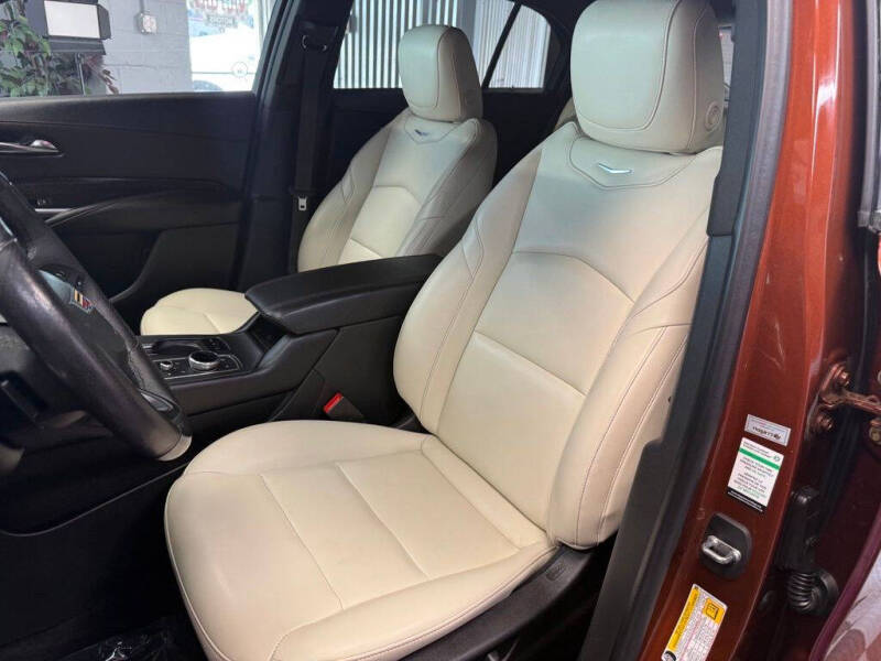 2019 Cadillac XT4 Sport
