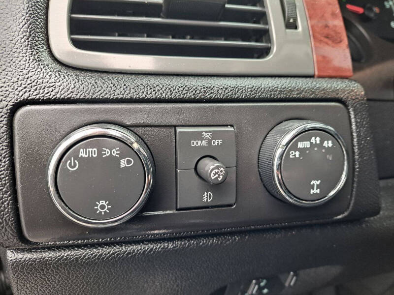 2011 Chevrolet Avalanche LTZ