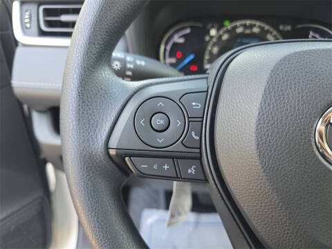 2025 Toyota RAV4 Hybrid LE