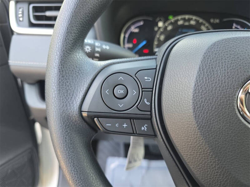 2025 Toyota RAV4 Hybrid LE