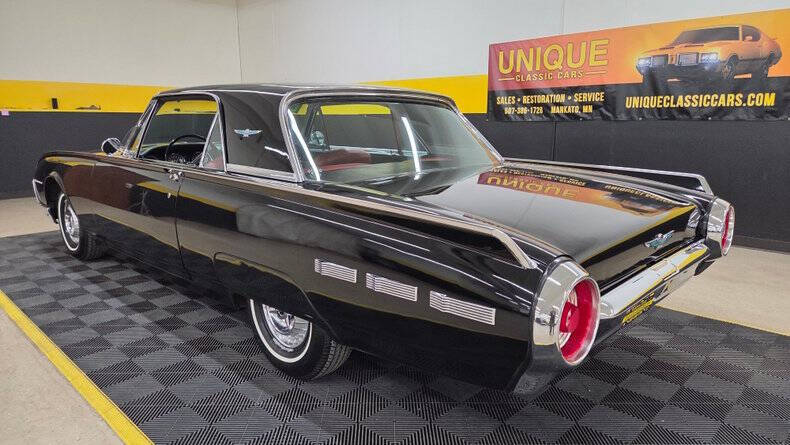 1962 Ford Thunderbird
