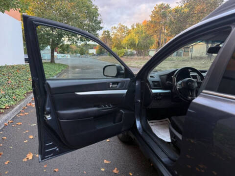 2013 Subaru Outback 2.5i Premium