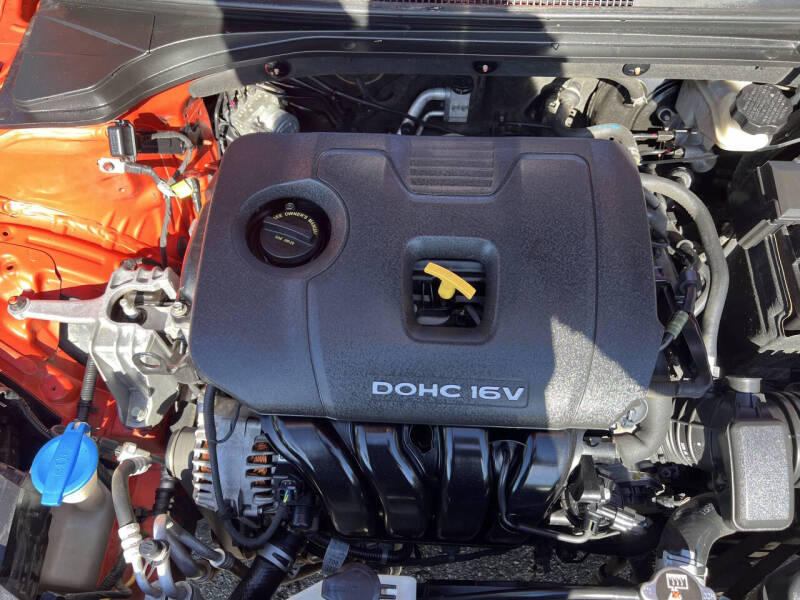 2019 Hyundai Veloster 2.0L Premium