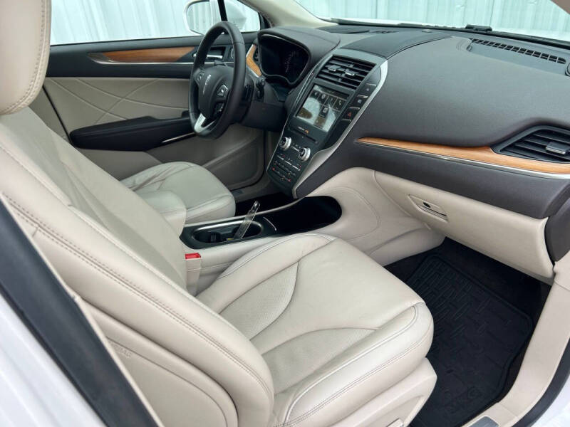 2017 Lincoln MKC Select