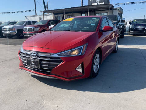 2019 Hyundai Elantra for sale at Velascos Used Car Sales in Hermiston OR