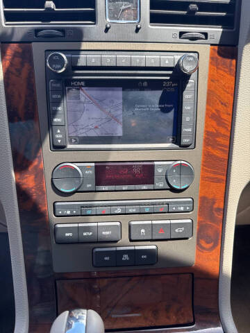 2011 Lincoln Navigator L