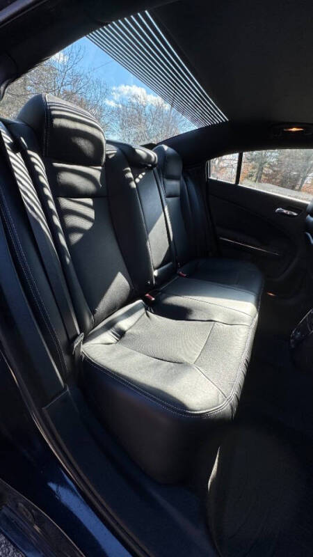 2012 Dodge Charger SXT