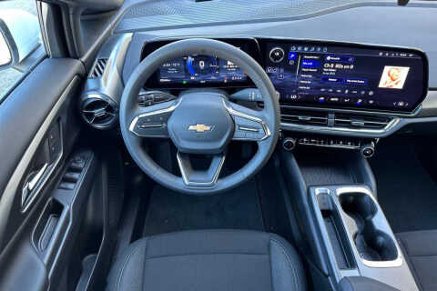 2026 Chevrolet Equinox EV LT 1