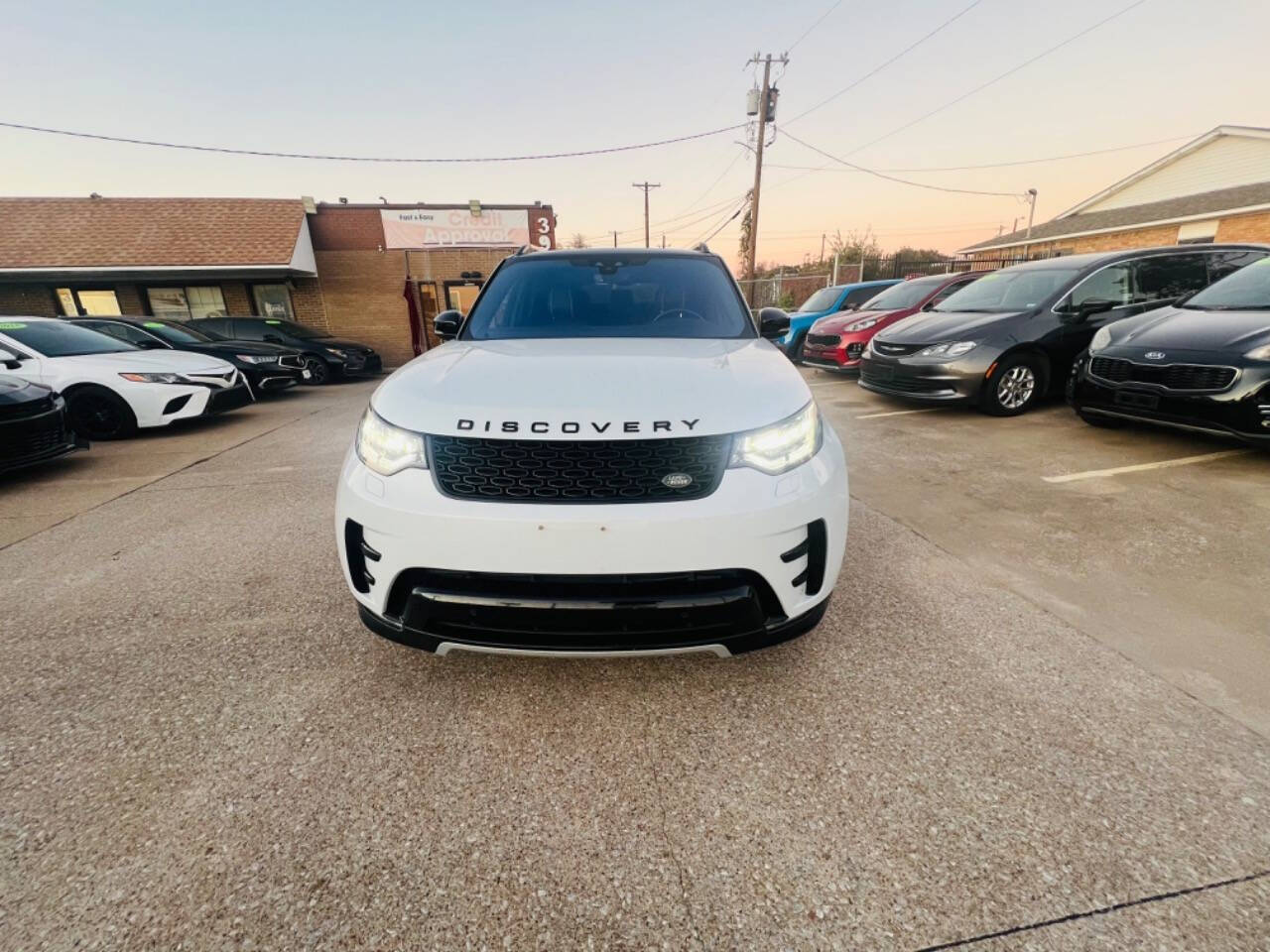 2018 Land Rover Discovery for sale at Drive Way Autos in Garland, TX