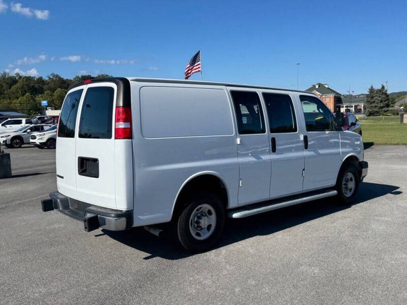 2023 Chevrolet Express 2500