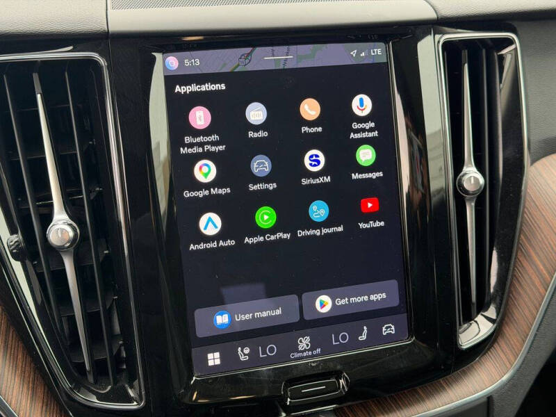 2023 Volvo XC60 B5 Plus Dark Theme