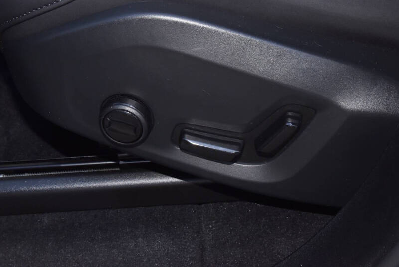 2025 Volvo XC90 B6 Plus Bright Theme 7P