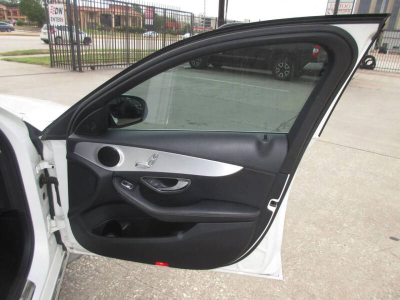 2017 Mercedes-Benz C-Class