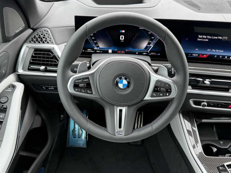 2026 BMW X5 M60i