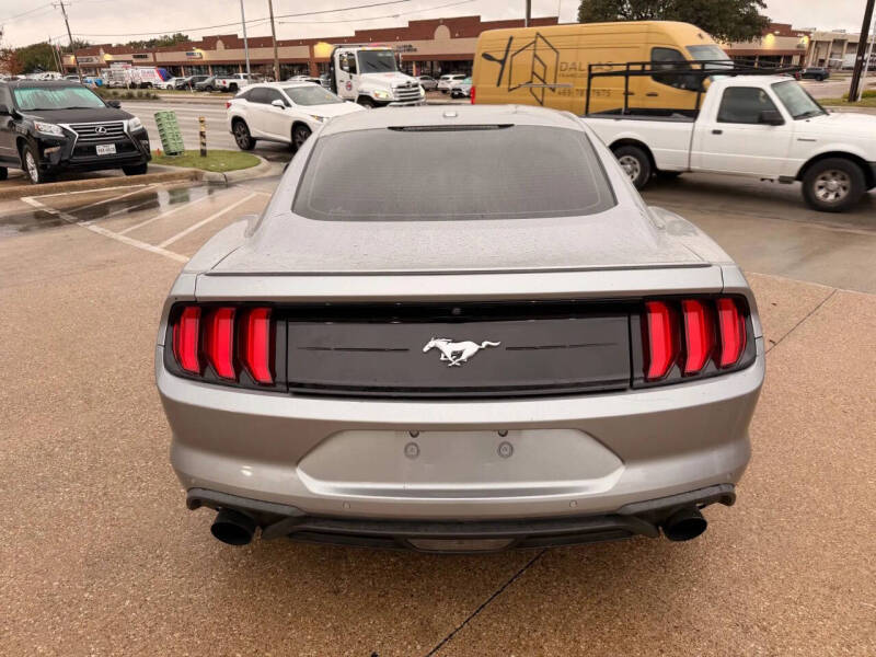 2020 Ford Mustang