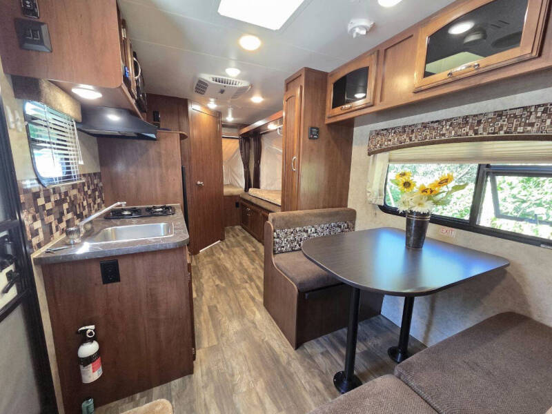 2017 Jayco Jay Feather