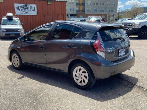 2016 Toyota Prius c Two