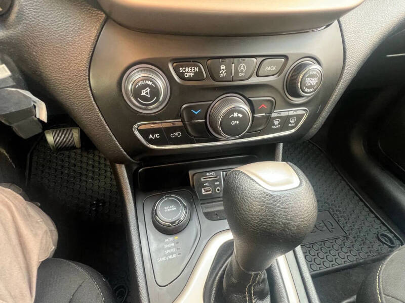 2017 Jeep Cherokee Latitude