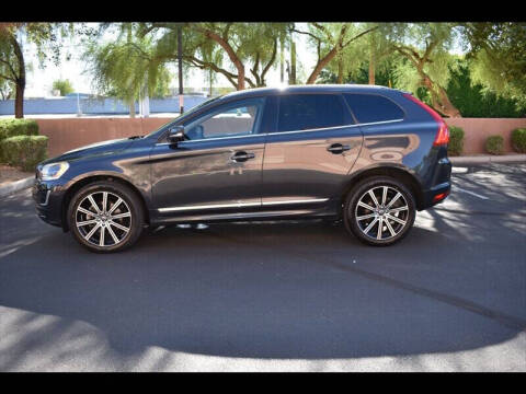 2016 Volvo XC60 T5 Drive-E Platinum