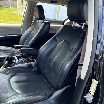 2019 Chrysler Pacifica Touring L