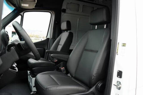 2025 Mercedes-Benz Sprinter 2500