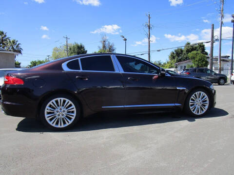 2012 Jaguar XF Portfolio