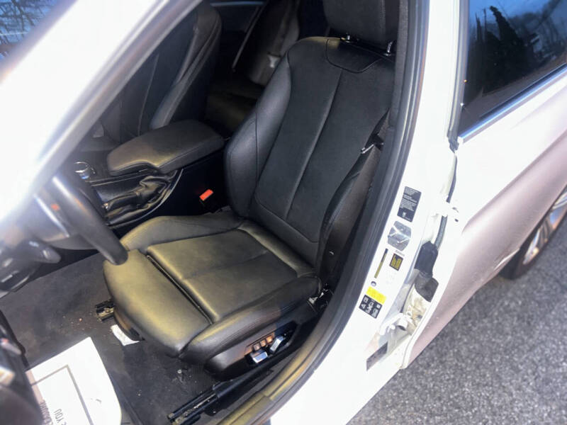 2018 BMW 3 Series 330i xDrive