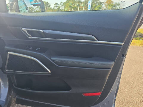 2023 Kia Telluride LX